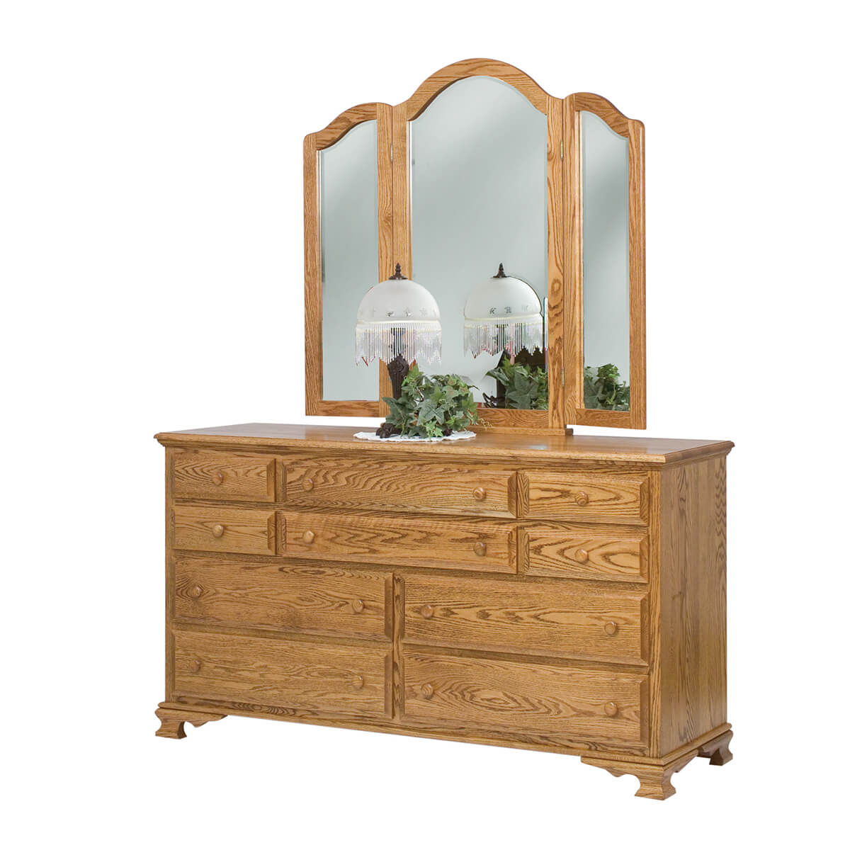 Read more about the article Heritage 10 Drawer Dresser with Tri-Fold Mirror
